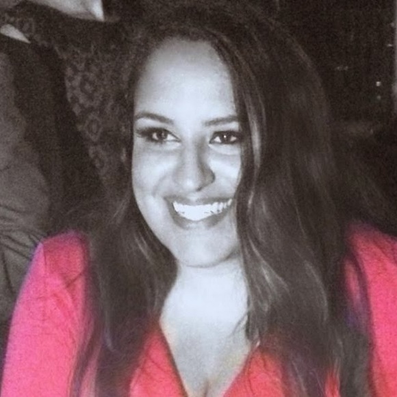 Meet your Posher, Saina - Picture 1 of 1